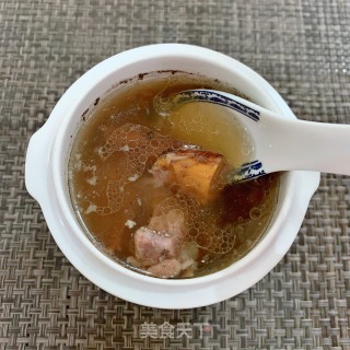 五指毛桃炖龙骨汤的做法