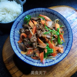 洋葱红萝卜炒牛肉的做法