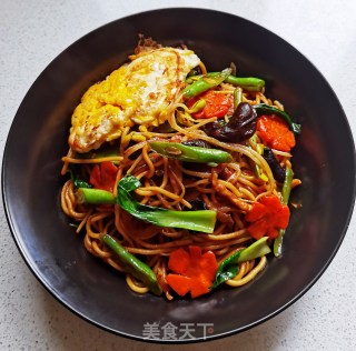 鸡蛋炒面的做法