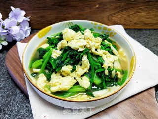 菠菜炒鸡蛋的做法