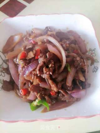 洋葱炒牛肉的做法