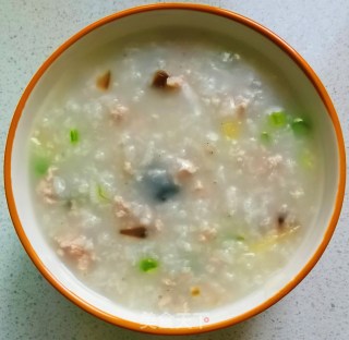 皮蛋瘦肉粥的做法