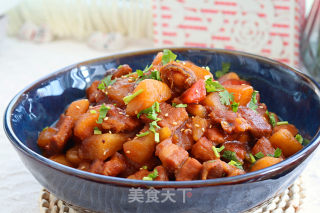 小鲍鱼红烧肉炖土豆，超级下饭哟！的做法