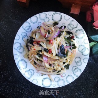 裙带菜拌豆皮的做法