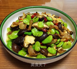 香菇炒蚕豆的做法