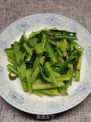 清炒芹菜的做法