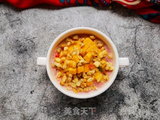 芒果麦片樱桃酸奶昔