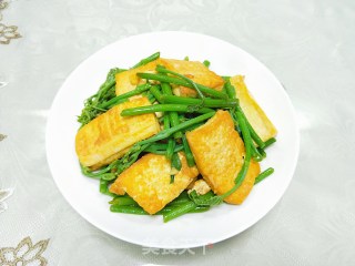 瓜苗炒豆腐的做法