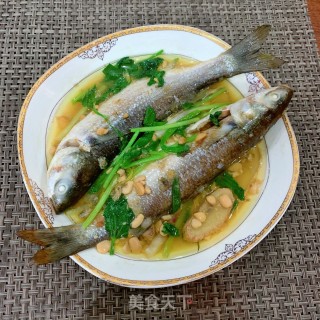 煎煮尖头鱼的做法