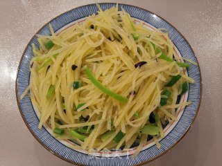 醋溜土豆丝的做法