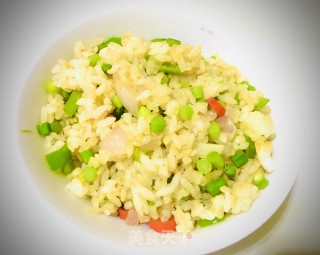 时蔬炒米饭的做法