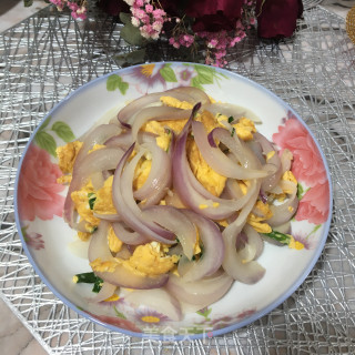 洋葱炒鸡蛋的做法