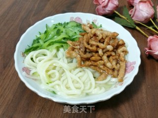 黄瓜肉丝面的做法