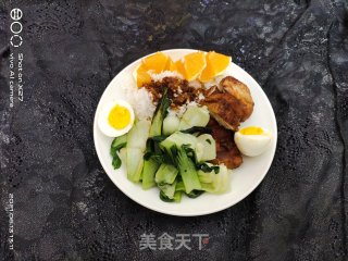焖鸭腿肉盖烧饭的做法