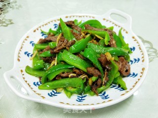 牛肉炒青椒的做法