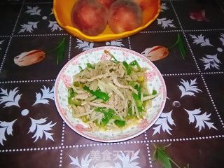 仔姜青椒炒肉丝的做法