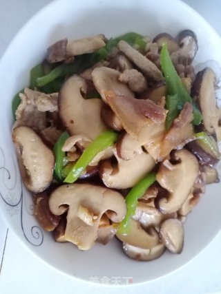 香菇炒肉的做法