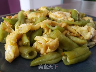 四季豆炒鸡蛋的做法
