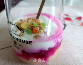 蜜桃果冻拌酸奶