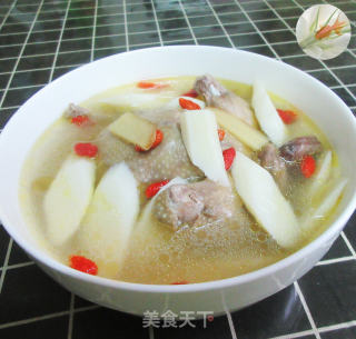 铁棍山药鸽子汤的做法