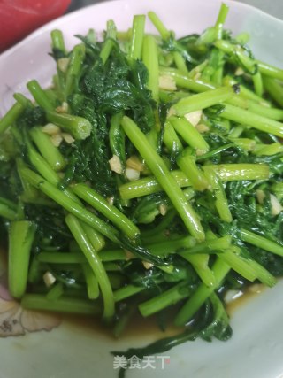 蒜末炒茼蒿的做法