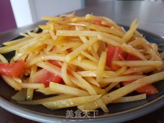 土豆丝炒西红柿的做法