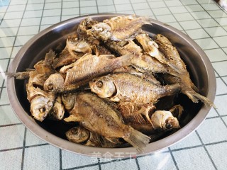 干煎小鲫鱼的做法