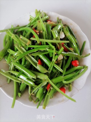 蒜香空心菜梗的做法