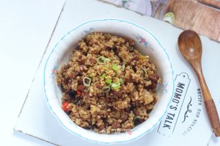 牛牛炒饭的做法