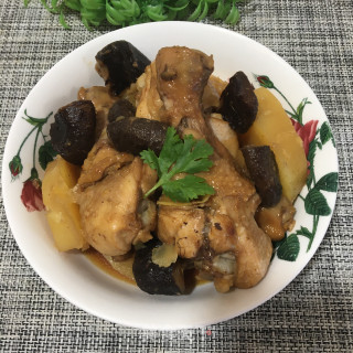 土豆烧鸡腿的做法