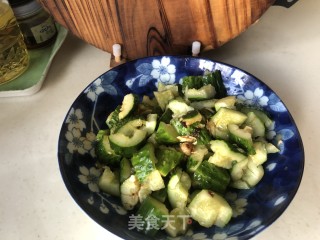 蒜泥拍青瓜的做法