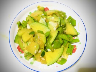 农家南瓜炒青椒的做法