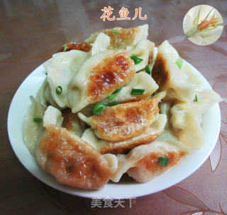 香菇肉末鸡蛋馅锅贴的做法