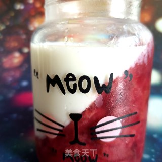 樱桃果冻撞奶