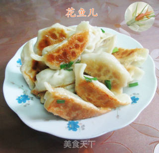 香菇豇豆鸡腿肉馅锅贴的做法