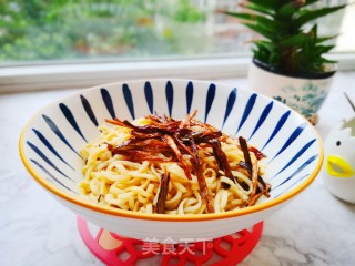 香香的葱油面的做法