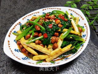 菠菜拌豆干的做法