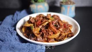 嫩姜烧腊鸭的做法
