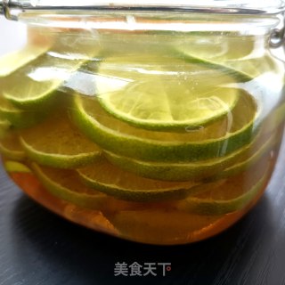 蜂蜜腌香水柠檬的做法