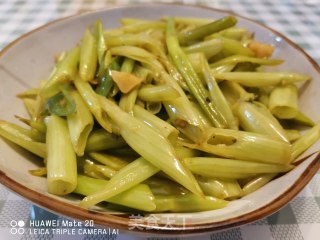 辣炒通心菜梗的做法