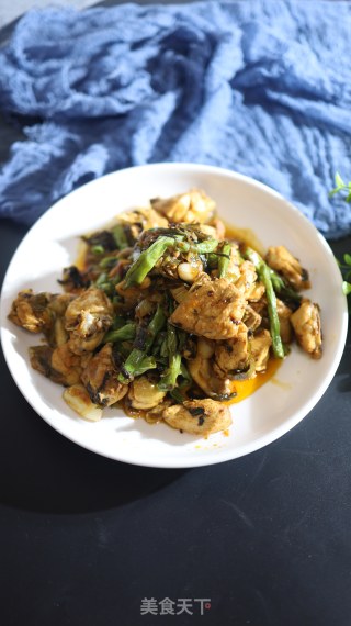 酸菜豆角烧鸡肉的做法