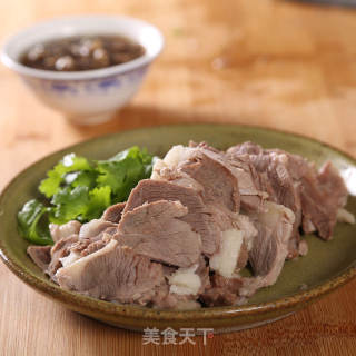 秋天里的第一顿羊肉，必须是它，最简单也最鲜香~的做法