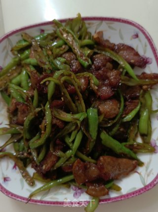 五花肉炒青椒的做法