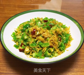 虾皮青椒丁的做法