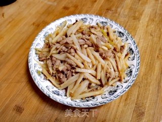 莲菜炒肉丝的做法