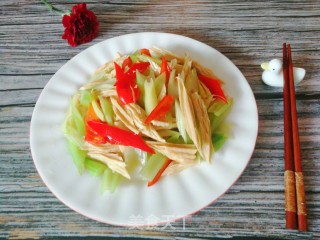 家常快手菜，西芹炒腐竹