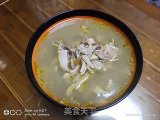 养胃茴香何首乌猪肚汤