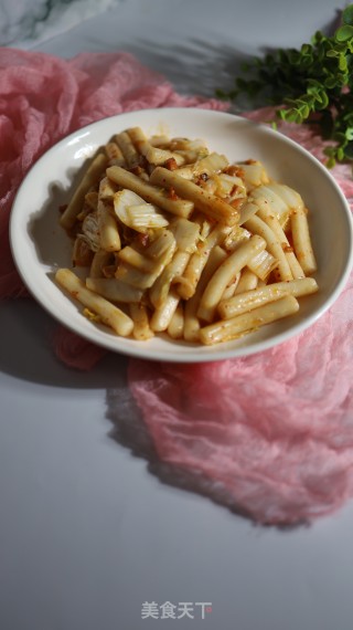 泡菜炒年糕的做法