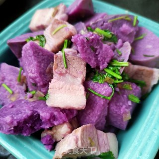 回锅肉炖紫山药的做法