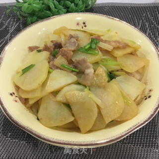 五花肉炒土豆片的做法